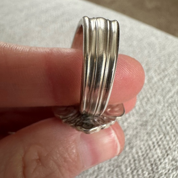 “R” Spoon Ring - Picture 12 of 13
